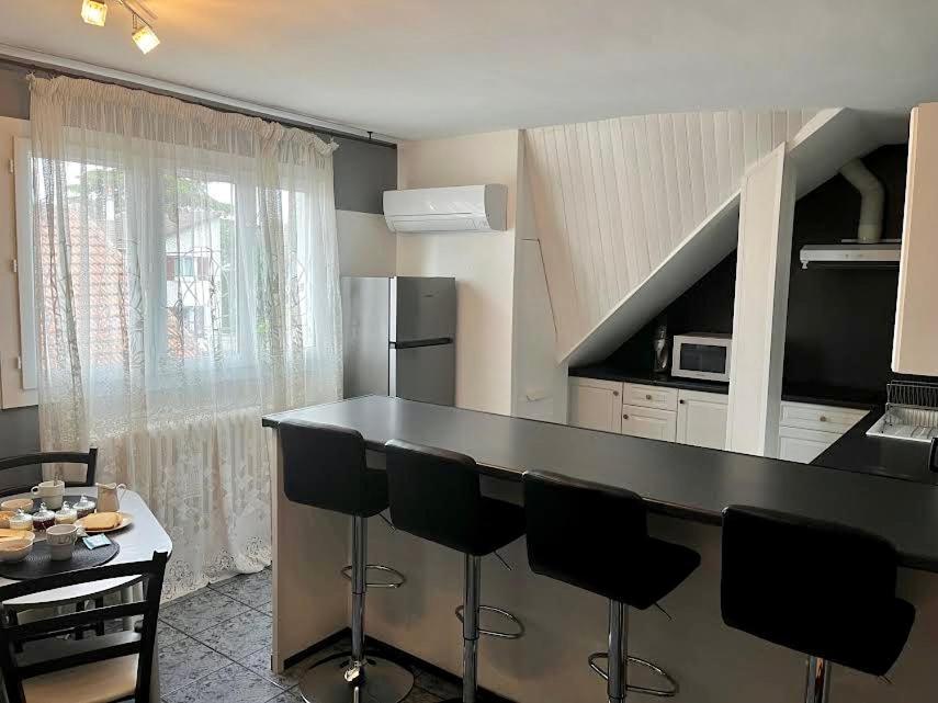 Cosy Apartment Proche Paris Et Disneyland Gagny Esterno foto